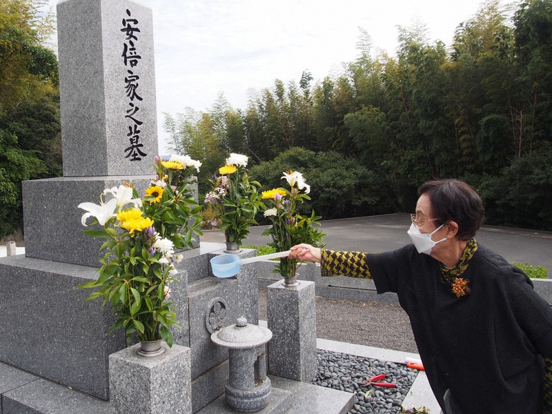 安倍家ゆかりの地でも国葬に賛否 墓守 当然 漫画家 疑問 毎日新聞