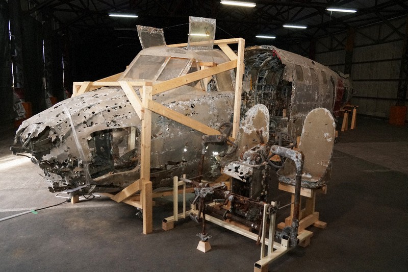 十和田湖から回収、国内唯一の機体 「一式双発高練」公開 立飛HDが27日