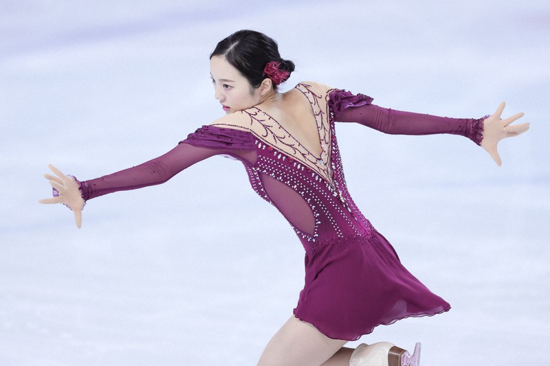 【非売品】【限定100枚】本田真凜選手。JALサイン入りクリアファイル 本田真凜選手とJALの所属契約 - Genspark