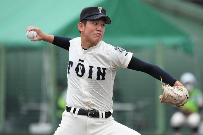 1失点完投でチームを優勝に導いた大阪桐蔭の川原=宇都宮市清原工業団地の宇都宮清原球場で2022年10月5日午前10時31分、玉井滉大撮影
