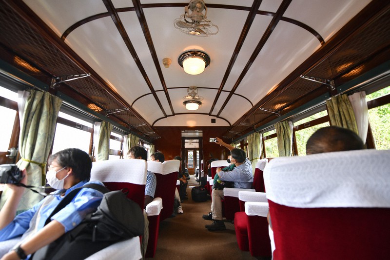 鉄道模型 KATO スハ44系「はと」の新発売により、1等展望車のマイテ58、マイテ49、マイテ39  を比較してみました。ホビーセンターカトーでの走行動画も【Nゲージ ジオラマ EF58 つばめ】 アシェット 国産鉄道コレクション マイテ49形一等羨望客車 H12-8