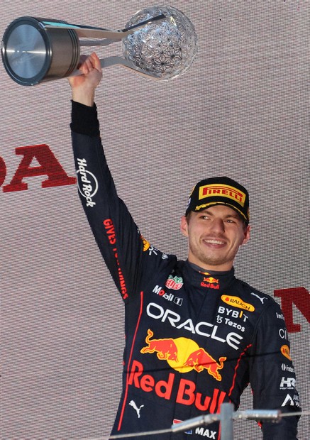 1/18 フェルスタッペン　別注　日本GP チャンピオン　角田移籍記念値下げ中 1/18 フェルスタッペン 別注 日本GP チャンピオン 角田移籍記念