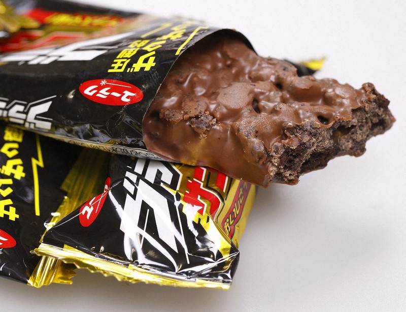 強運も金メダル級 年2億本売れるチョコバー「ブラックサンダー