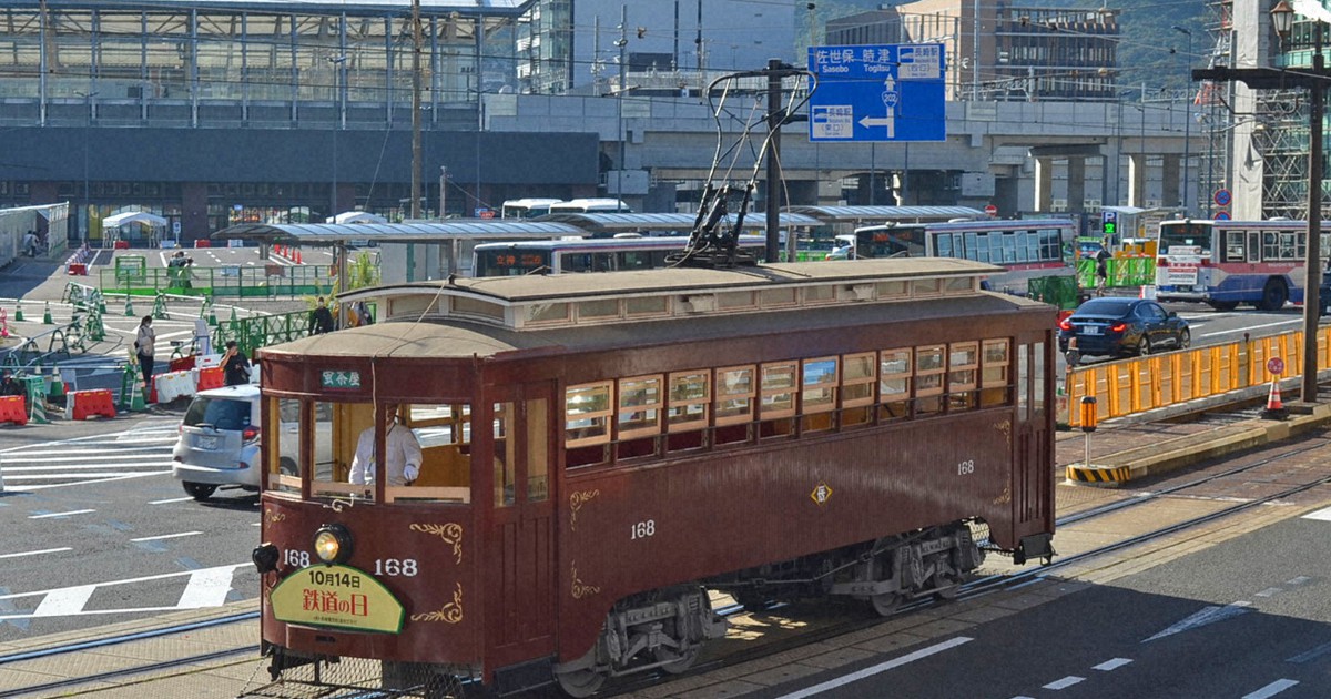貴重な資料　古い鉄道写真と資料　木造都電②　4009　4100形など　昌平橋　勝鬨橋　昭和初期 Yahoo!オークション - 昔の鉄道写真鉄道趣味社 昭和22年 都電&frasl;木造