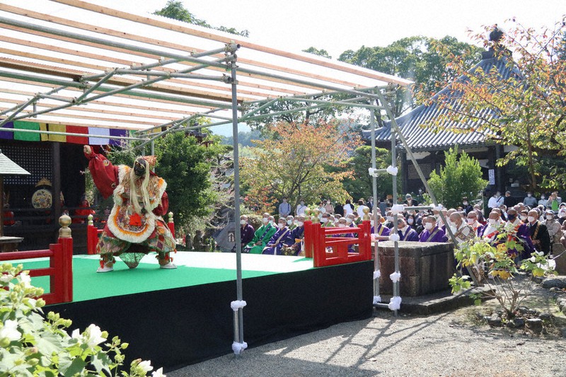 奈良・橘寺で聖徳太子の誕生祭 家族亡くした住職「和の精神」支えに