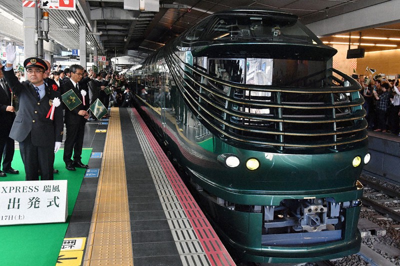 豪華列車、進化無限 改装「ななつ星」 おもてなし170万円 | 毎日新聞