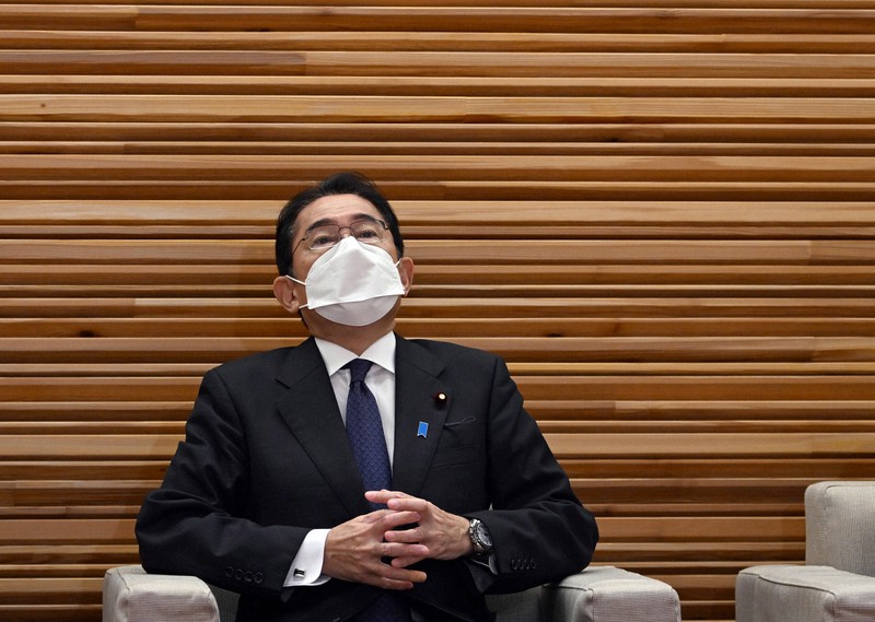 閣議に臨む岸田文雄首相=首相官邸で2022年10月25日午前8時20分、竹内幹撮影