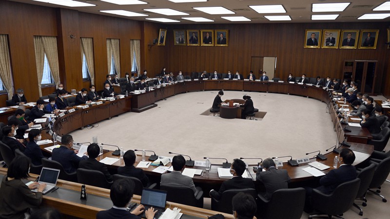 国会内で開かれた衆院憲法審査会=東京都千代田区で2022年10月27日午前10時18分、竹内幹撮影