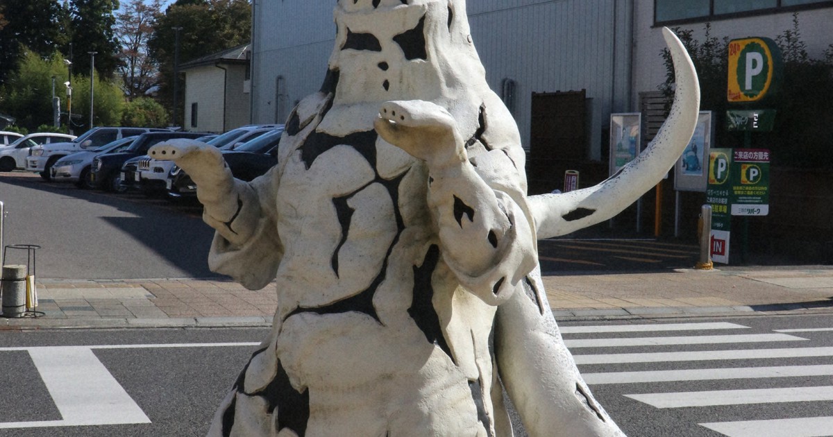 ウルトラセブン55年 11月に聖地巡礼ツアー あの隊員も同席 [写真