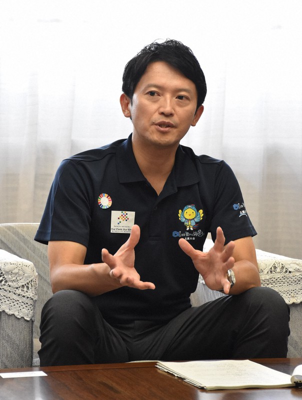 兵庫県の斎藤元彦知事=神戸市で2022年7月27日、井上元宏撮影