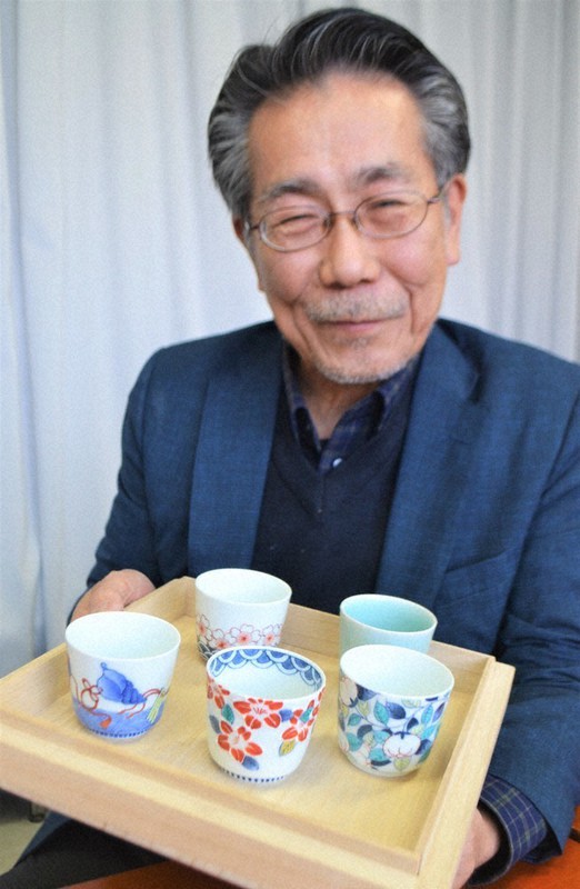 登り窯で初のぐい呑み 献上の伝統守るため、伊万里の組合が販売 鍋島藩
