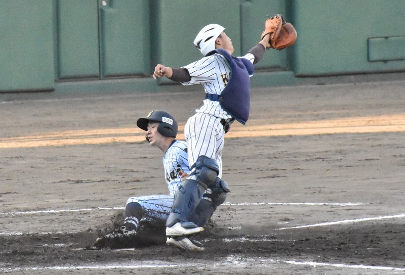 日大三と東海大菅生が4強入り 秋季高校野球・東京大会 | 毎日新聞