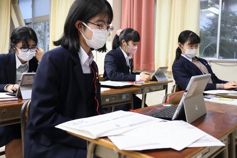 南アの高校生と異文化交流 熊谷女子 児玉白楊 ネットで 埼玉 毎日新聞