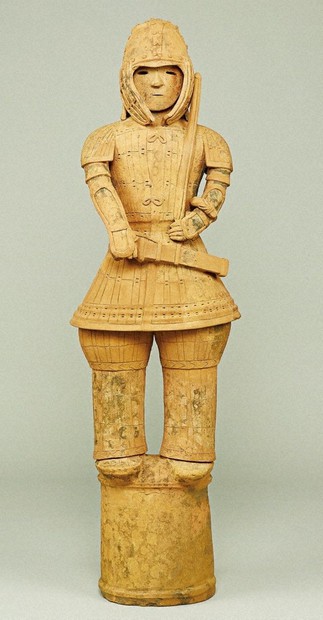 特別展・国宝・東京国立博物館のすべて：／9 埴輪 挂甲の武人 弓