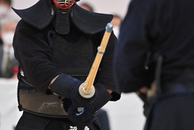 全日本剣道選手権で、4回戦に臨む大谷昇平＝日本武道館で2022年11月3日、手塚耕一郎撮影