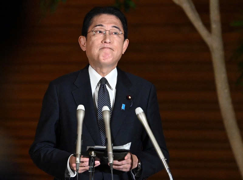 公明党の山口那津男代表との会談を終え、記者団の質問に答える岸田文雄首相=首相官邸で2022年11月8日午後5時13分、竹内幹撮影