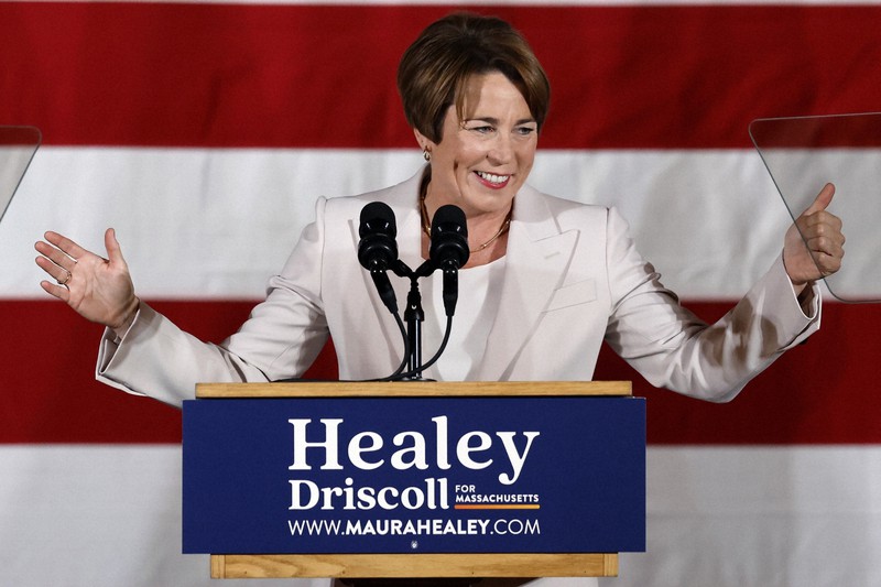 マサチューセッツ州知事選に当選したマウラ・ヒーリー氏=米東部ボストンで2022年11月8日、AP