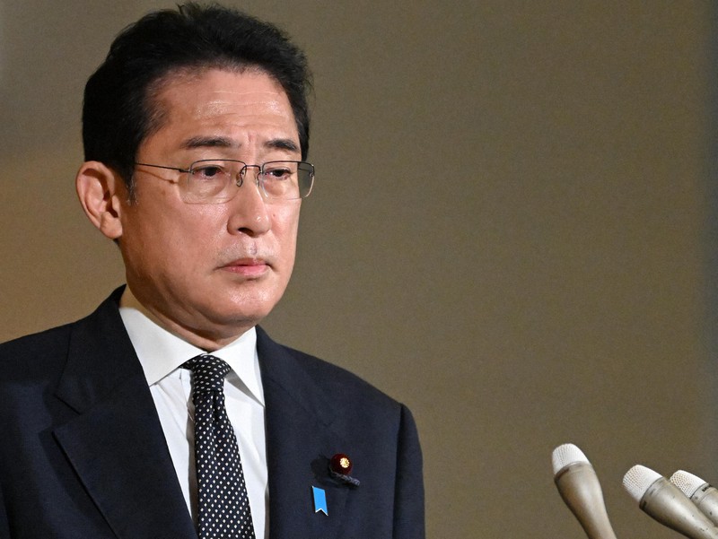 葉梨康弘法相(当時)から辞表を受け取り、記者団の質問に答える岸田文雄首相=首相官邸で2022年11月11日午後5時51分、竹内幹撮影