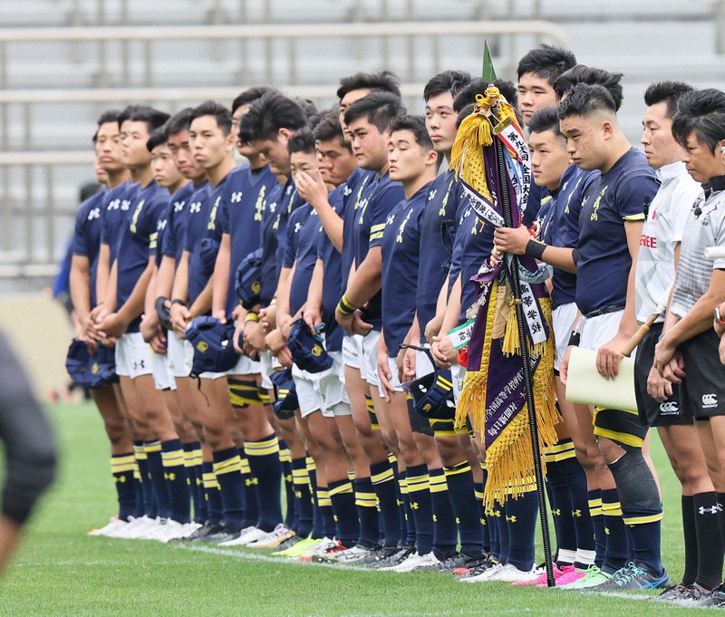 高校ラグビー東京第1地区決勝【国学院久我山-成城学園】優勝した国学院久我山の選手たち=秩父宮ラグビー場で2022年11月13日、和田大典撮影