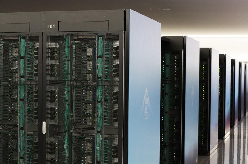 スーパーコンピューター「富岳」=神戸市中央区で2021年3月9日、小出洋平撮影