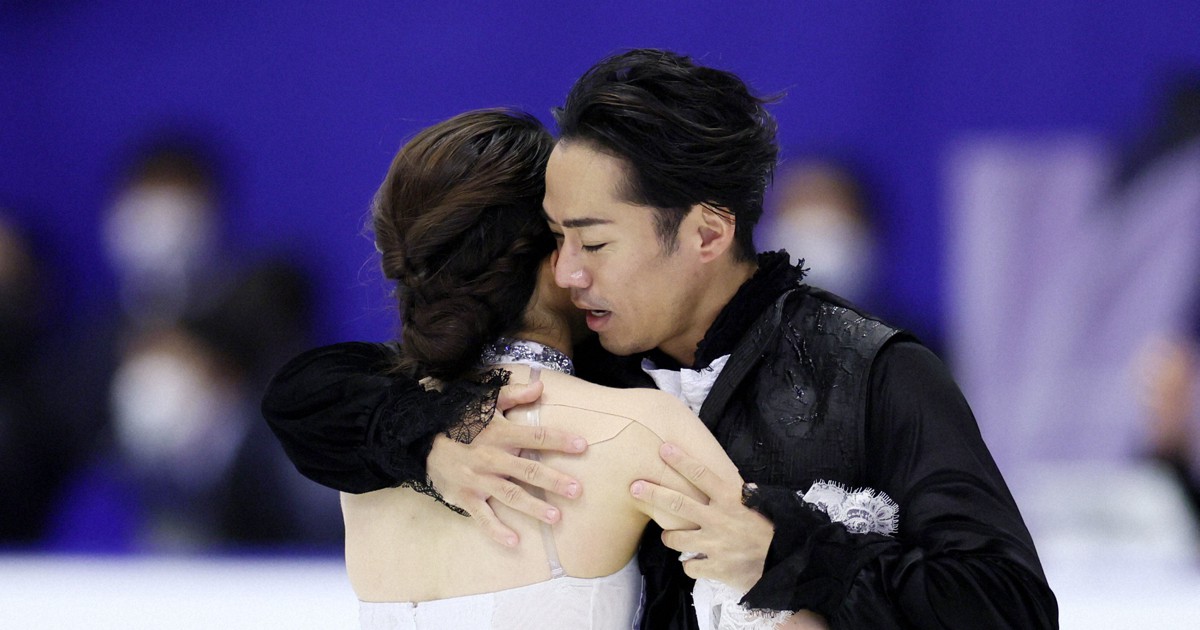 頭上から「頑張って」、高橋大輔はこらえた 村元哉中と支え合い