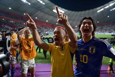 football life：南野拓実が抱きしめた「香川のユニホーム