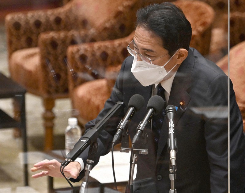 衆院予算委員会で立憲民主党の末松義規氏の質問に答える岸田文雄首相=国会内で2022年11月29日午前9時39分、竹内幹撮影