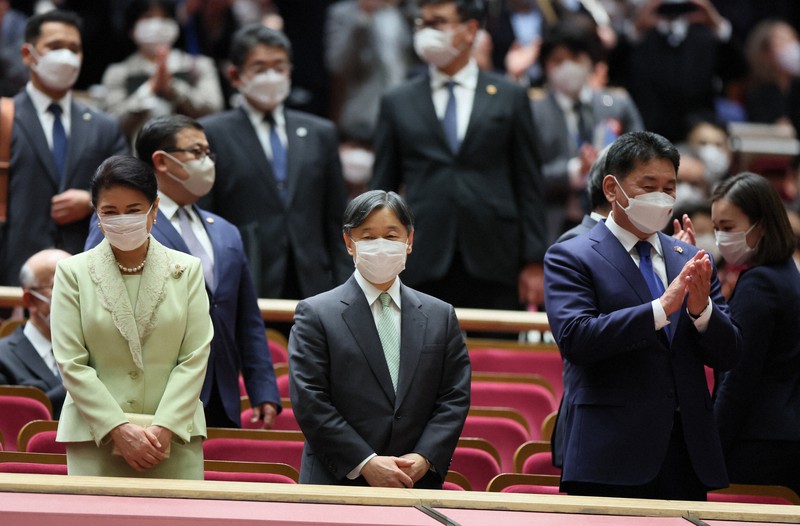モンゴル国立馬頭琴交響楽団演奏会に出席された天皇、皇后両陛下=東京都渋谷区で2022年11月30日午後6時38分(代表撮影)
