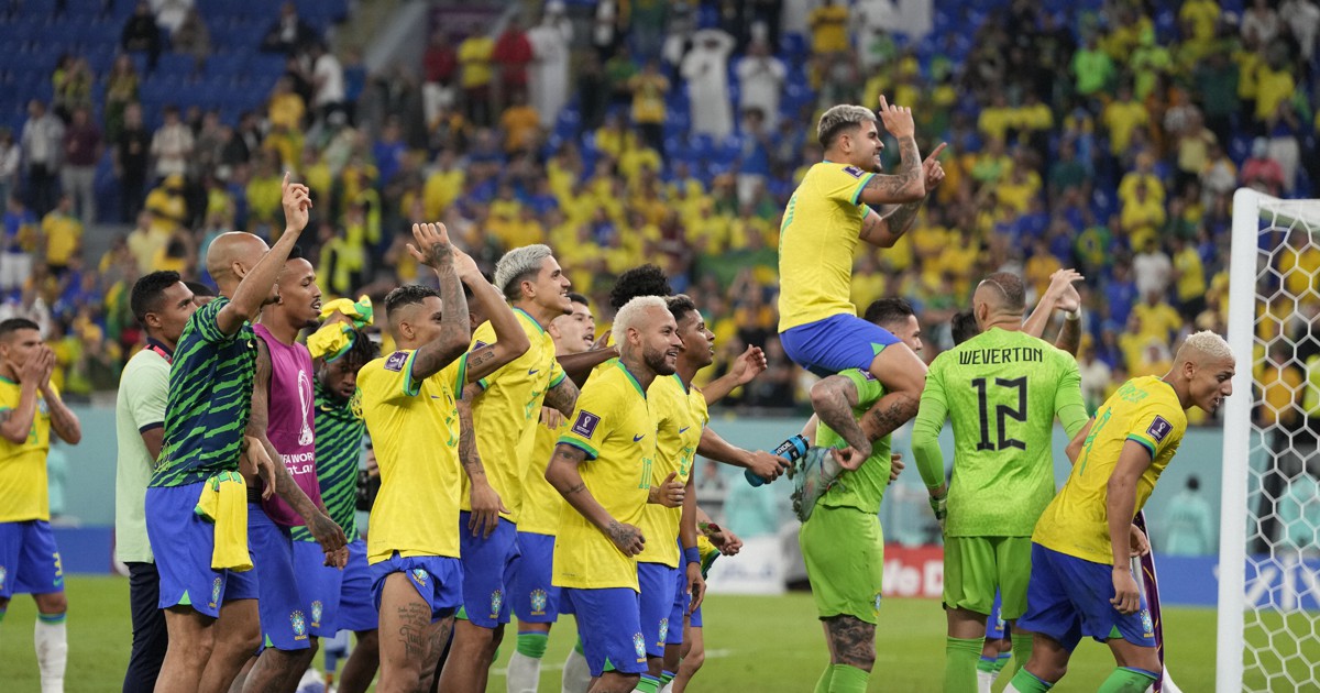 ブラジルが韓国に大勝 準々決勝はクロアチアと対戦 サッカーW杯 | 毎日新聞