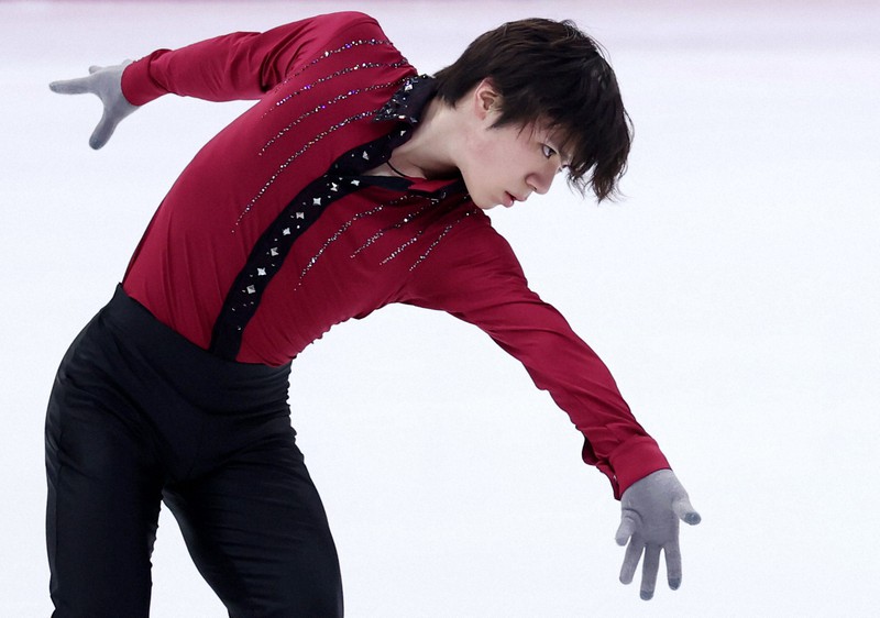 当日練習に臨む宇野昌磨=イタリア・トリノのパラベラ競技場で2022年12月8日、貝塚太一撮影