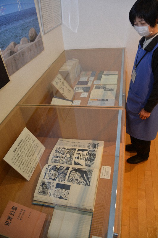 乱歩魅了した富山・魚津の蜃気楼 書籍や写真で紹介 | 毎日新聞