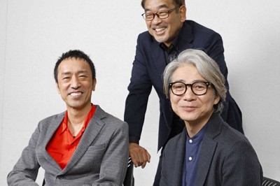 Topics：オブジェや絵画 合田佐和子展 見つめ返す主体の「私