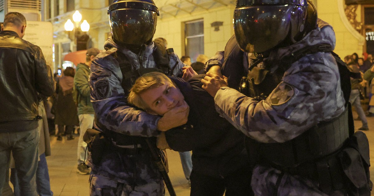 スマホの情報を機器で抜き取り ロシア、中国で反体制派抑圧に利用