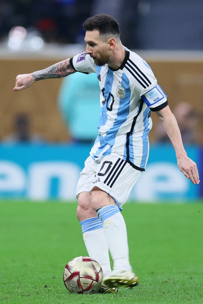 メッシのPKでアルゼンチンが先制 サッカーW杯決勝 | 毎日新聞