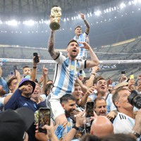 アルゼンチンが36年ぶりW杯優勝 メッシ、5度目の挑戦で悲願