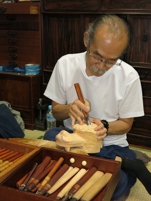情熱人：270年前の山車からくりを復元――九代玉屋庄兵衛さん