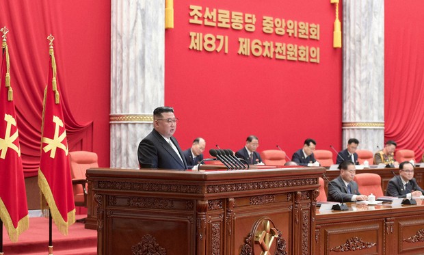 再値下げ❗️朝鮮後期 王位継承 研究　　李迎春　著 Amazon.co.jp: 歳月よ王朝よ: 最後の朝鮮王妃自伝 : 李 方子: 本