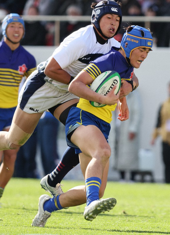 まだ見ぬ頂点へ 我慢強く踏ん張る京都成章 全国高校ラグビー | 毎日新聞