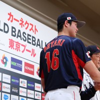 大谷翔平 2017 ハイライトフォト No.72 惜別会見 栗山英樹 WBC 侍ジャパン】大谷翔平ジョーク連発でWBC大爆笑会見に 栗山監督の