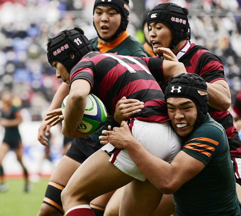 勝負分けた後半の選択 自由奔放な「報徳学園らしさ」 高校ラグビー