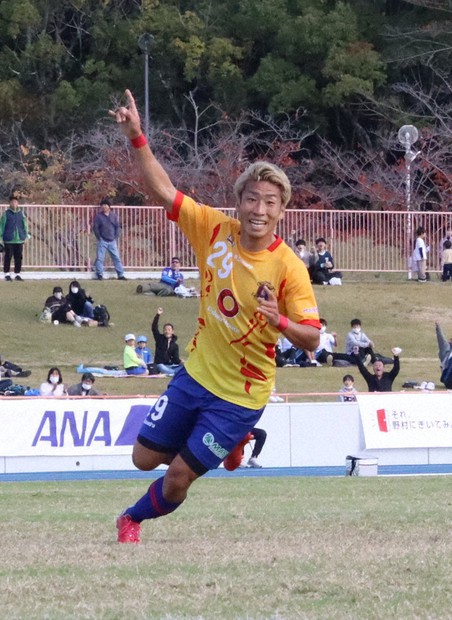 飛躍プロスポーツ：／3 決意が導いた快進撃 JFLでMVP獲得 奈良