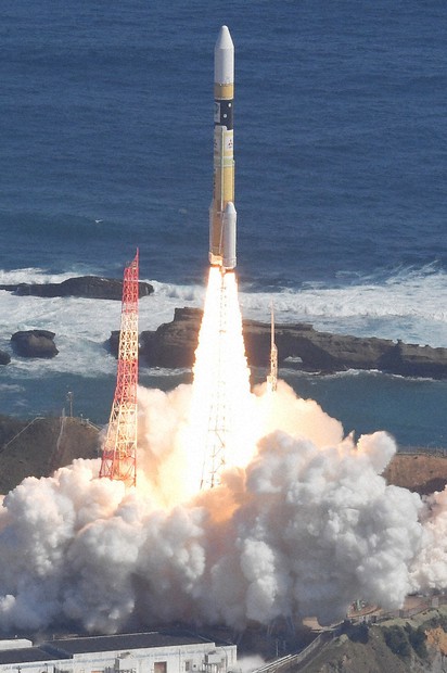 日本のロケット成功ゼロ 昨年、18年ぶり 後継機開発難航