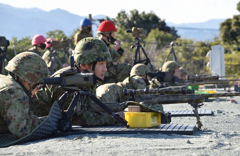 漫画のようにはいかない」 自衛隊員が語る狙撃手という任務 | 毎日新聞