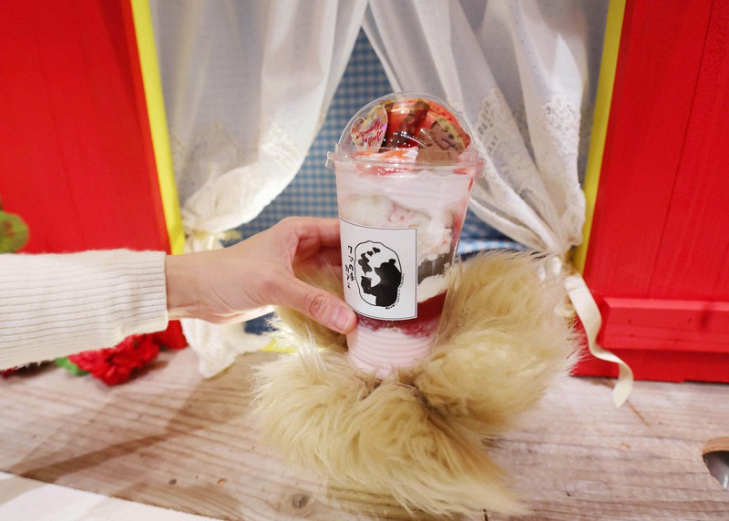 カフェ店員はクマさん 非対面・非接触でも「優しさ広めたい」 大阪