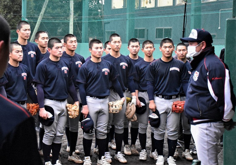 センバツ高校野球 横浜に吉報届かず 補欠校に 主将「悔しさ夏に晴らす