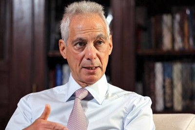 インタビューに応じるエマニュエル駐日米大使＝東京都港区で2023年1月31日、和田大典撮影