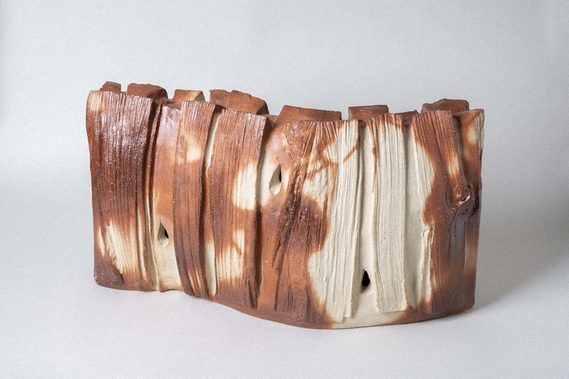 人間国宝・伊勢﨑淳さん作品展 遊び心ある備前焼の世界 4日から、新見