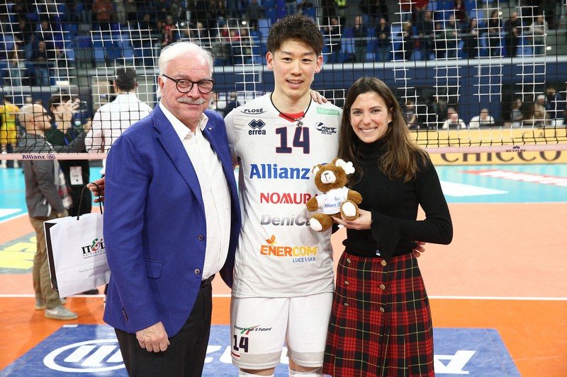 2023-24 パワーバレーミラノ シティ ジャケット 石川 フジテレビ☆バレーボール on X: 