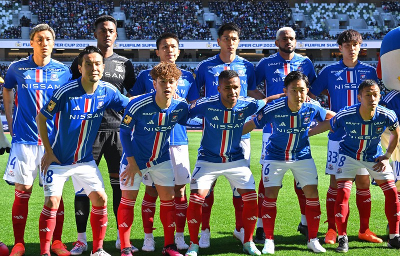 横浜F・マリノス 2024J1リーグ全試合集合写真フォトフレーム 横浜F・マリノス 2024J1リーグ全試合集合写真フォトフレーム