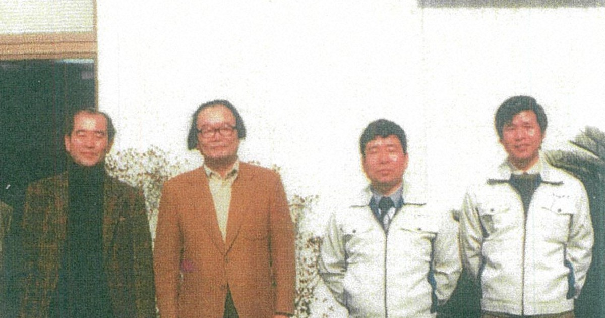 こころの書：東洋額装／上 小林英樹社長 書道文化を支える職人たち